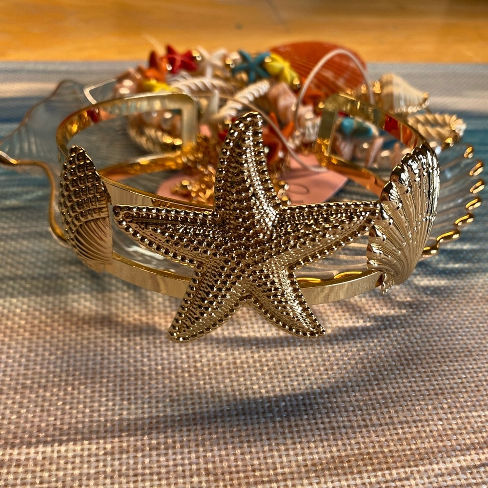 M42 Mermaid Gold Arm Cuff Shells Starfish Ocean Princess